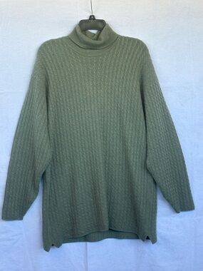 Vintage Burberry 100% Cashmere Turtleneck Sweater
